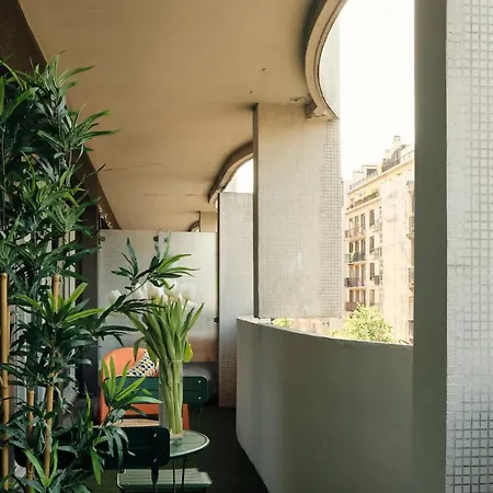 Terrasse, Renove Dans Le 15e Arr *